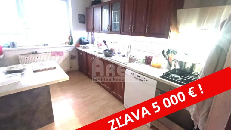 Dvojpodlažný rodinný dom v obci Iňačovce