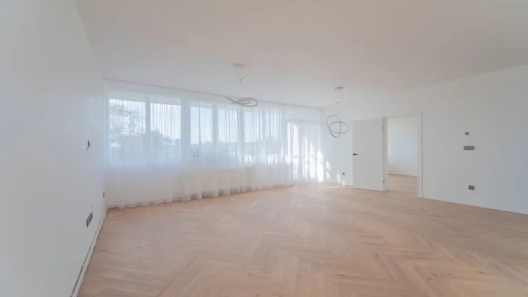 Predaj 4 izbového bytu 105 m2 - Drotárska cesta, Staré Mesto