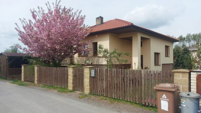 Rodinný dům na prodej - 5+kk, 816 m2 pozemek