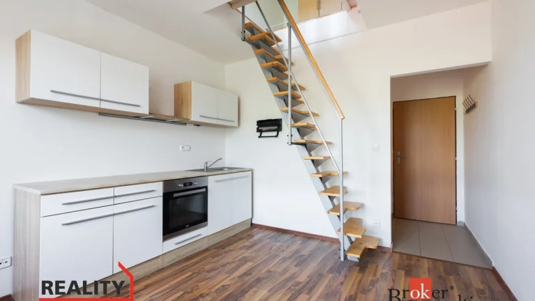 Pronájem, byty/2+kk, 37 m2, Herejkova 1013, 33202 Starý Plze