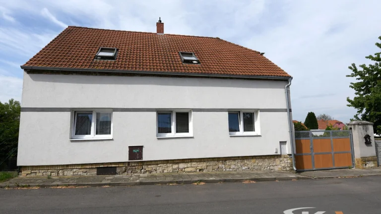 Prodej rodinného domu se zahradou, 566 m2 - Chlumčany, Vlčí