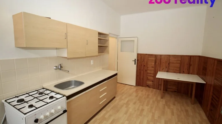 Pronájem bytu 1+1 (43m2), Matice Školské, České Budějovice