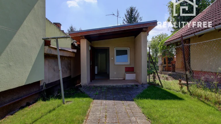 Na predaj 1- izbový rodinný dom TINY HOUSE v Eliášovciach na