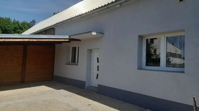 Prenajmem 2-izbový rodinný dom v Zemianskych Sadoch
