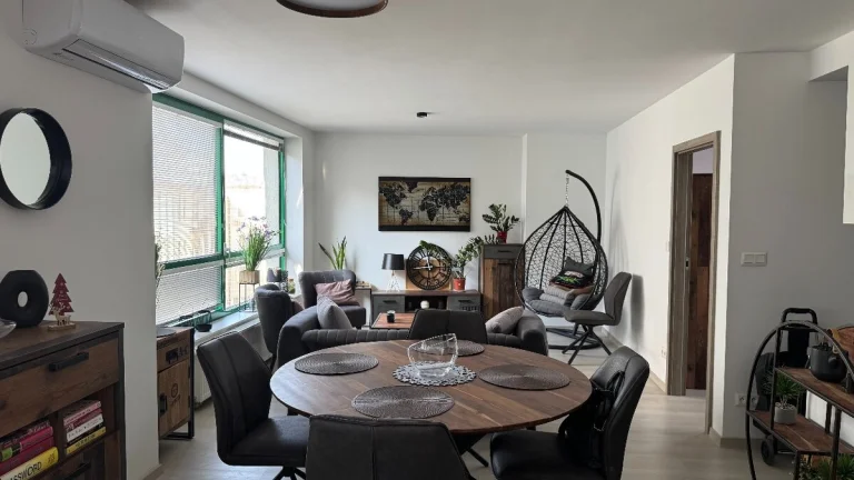 PRENÁJOM 2 izb. bytu - SNP, BA I - Staré Mesto, 61 m2