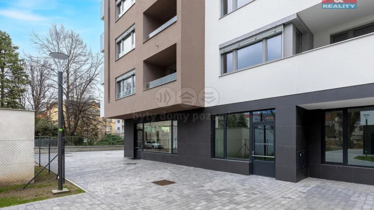 Pronájem obchod a služby, 39 m², Pardubice, ul. Smilova