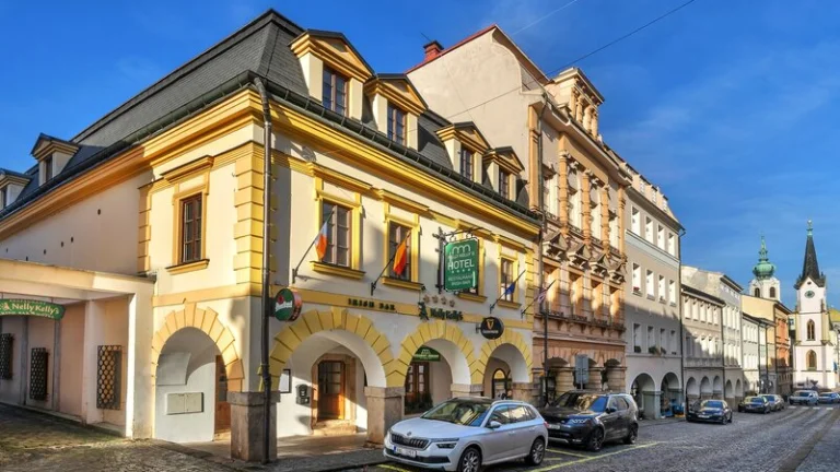 Hotel s restaurací v centru Trutnova - Krkonoše