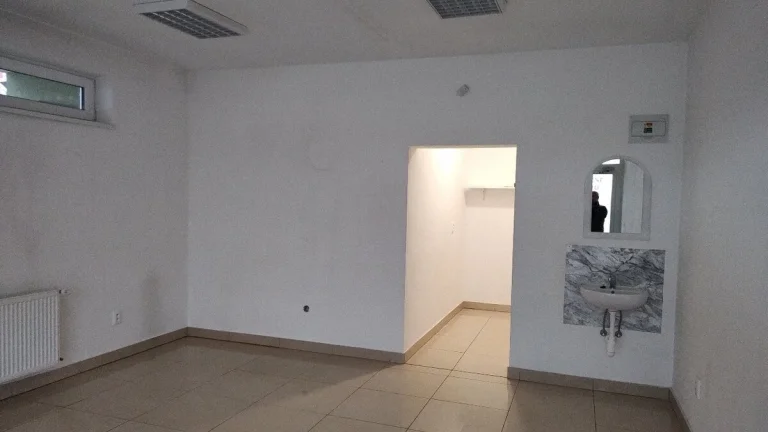 Robotnícka 17A, Senica ( pri Moruši )