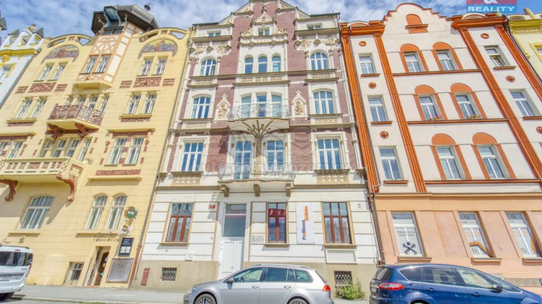 Pronájem kancelářského prostoru, 786 m², Plzeň, ul. Hálkova