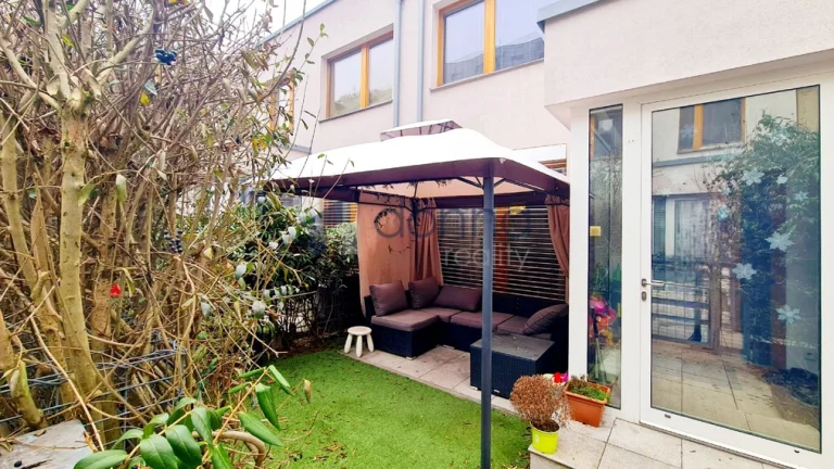 Prodej bytu 3+kk, 95m² + předzahrádka, ul. Drahobejlova, Pra