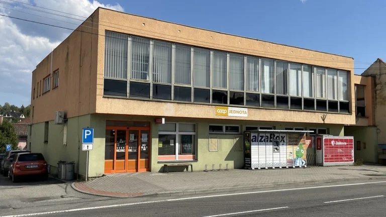 Nabízíme k prodeji nebytové prostory ve Vizovicích