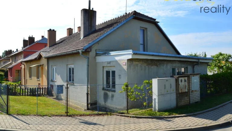 Prodej rodinného domu 5+1 se zahradou a garáží, ul. Balcárko