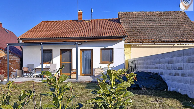 Rodinný dům 2+KK, se zahradou 772 m2, Dolní Lukavice u Přešt