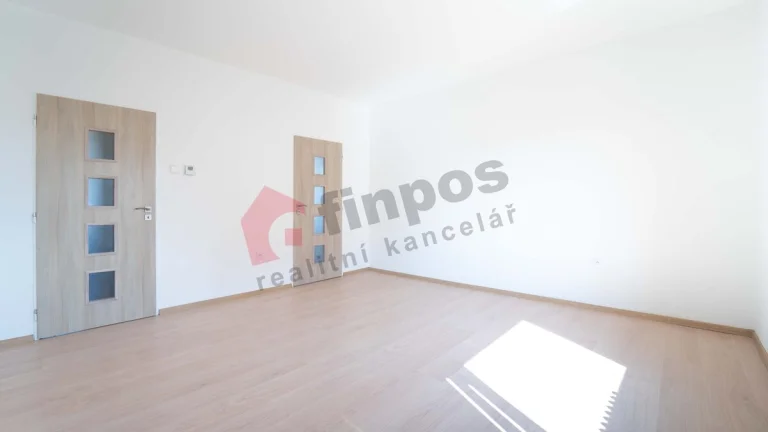 Prodej bytu 3+1, 61m2 v Srbicích, zahrádka
