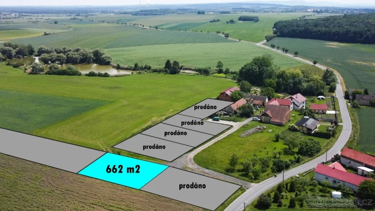 Stavební pozemek Bělušice 8km od D11