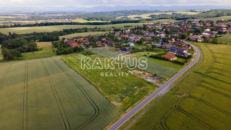 Prodej stavebního pozemku 3.828 m2, Horní Lhota u Ostravy