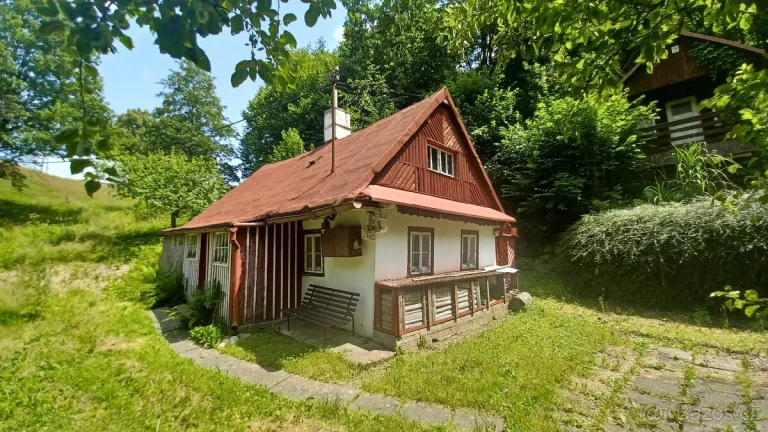 Roubenka,chalupa,chatka,zahrada,stav.pozemek2653m2 v Líšnici