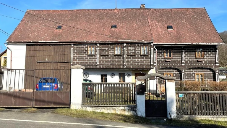 Prodej rodinné domy, 350 m² - Veselé