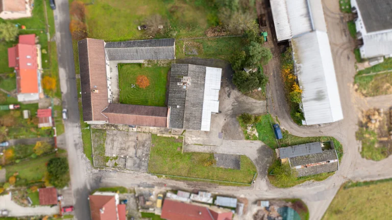 Prodej, komerční areál 512 m2, pozemek 2.346 m2, Křenov, Čes