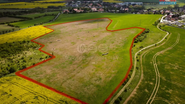 Prodej komerčního pozemku, 36987 m², Tachlovice u Prahy