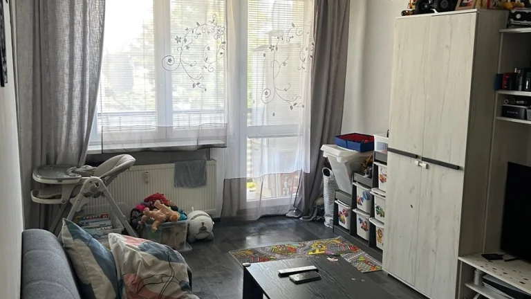 Byt 2+1 54m² Osek Hrdlovská 645