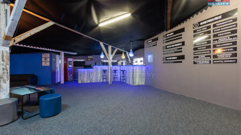 Laser Game, 662 m², Karlovy Vary, ul. Závodu Míru