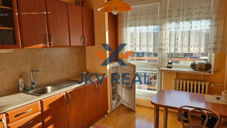 Na prenájom 2-izbový byt s balkónom – Šoltésovej ulica, Spiš