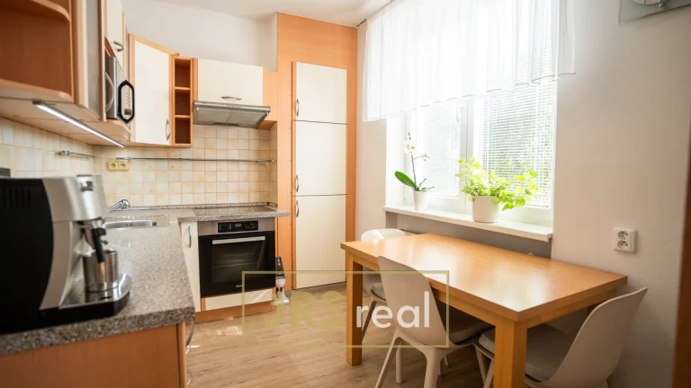 Prodej bytu 2+1 se zahrádkou, 55 m2 - Hustopeče