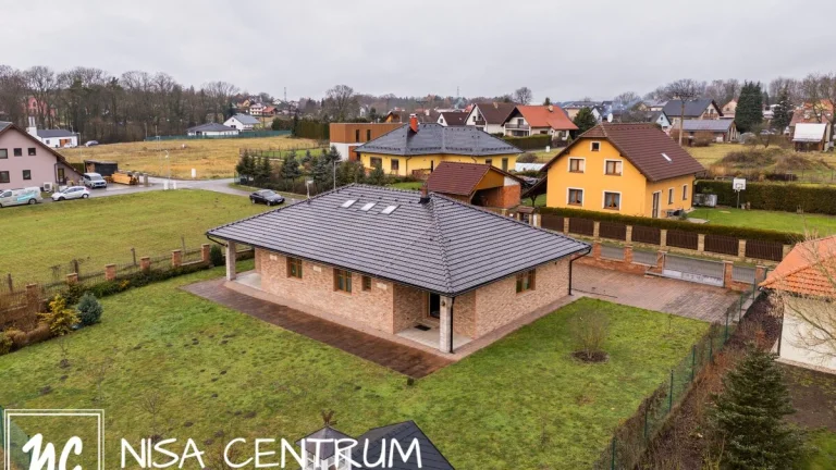 Prodej bungalovu v anglosaském stylu 190 m2, pozemek 1073 m2