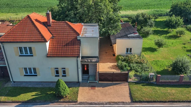 Rodinný dům , 9 km od Hradce Králové, prodej