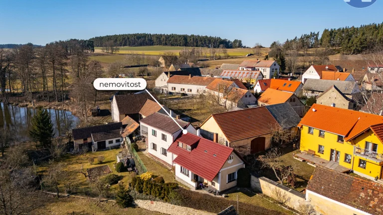 Prodej rodinného domu v obci Pole u Blatné – ideální pro rod