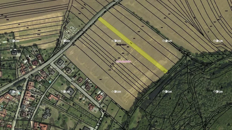 Prodej zastavitelného pozemku 2050 m2 v k. ú. Lhota Rapotina