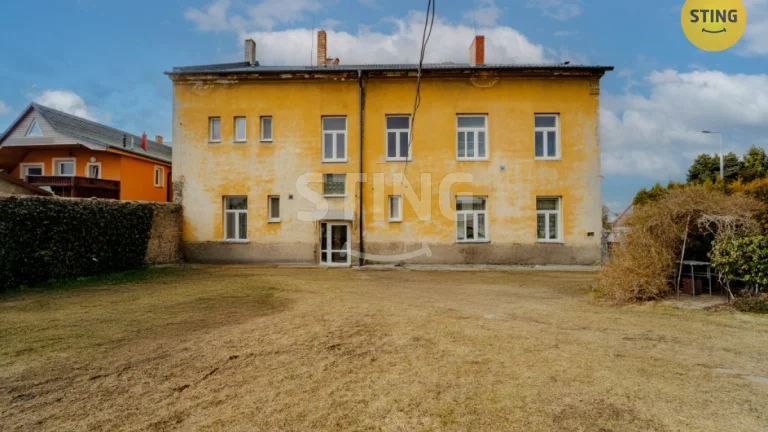 Prodej bytové jednotky 2 + 1 (71 m2) se zahradou a k, 131874