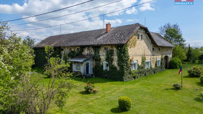 Prodej rodinného domu, 1150 m2, Dobešov