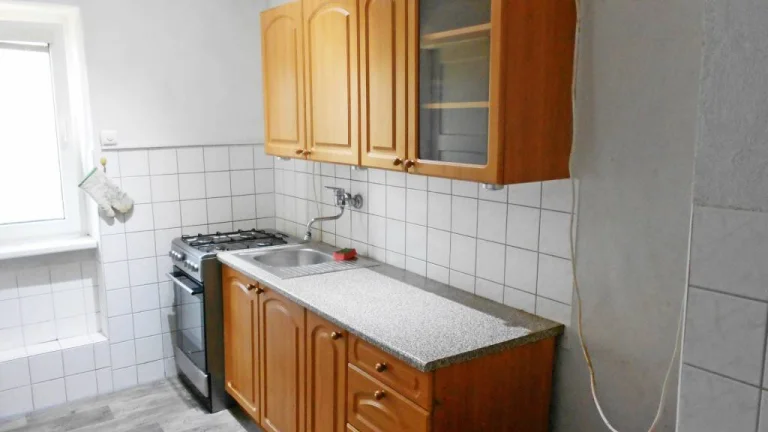 Predám 3 izbový byt , Ivánka pri Nitre , štvorbytovka , záhr