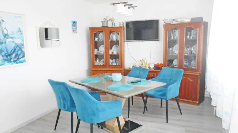 Predám lacný 3 izbový byt , Dolný Pial , okr. Levice