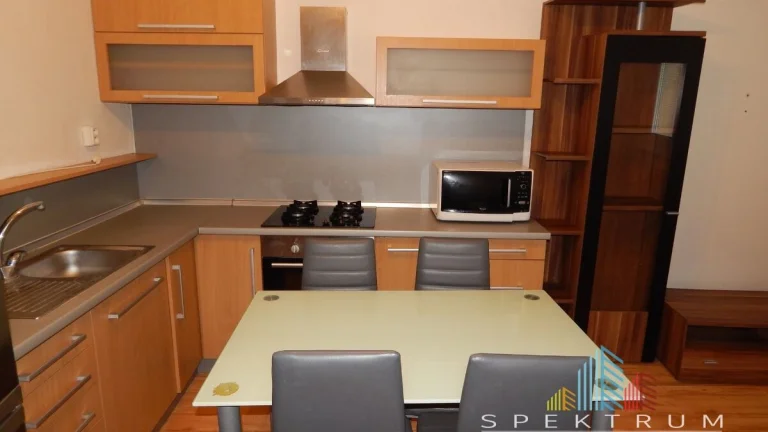 EXKLUZÍVNE-SPEKTRUM REALITY- Na Predaj čiastočne rekonštruov