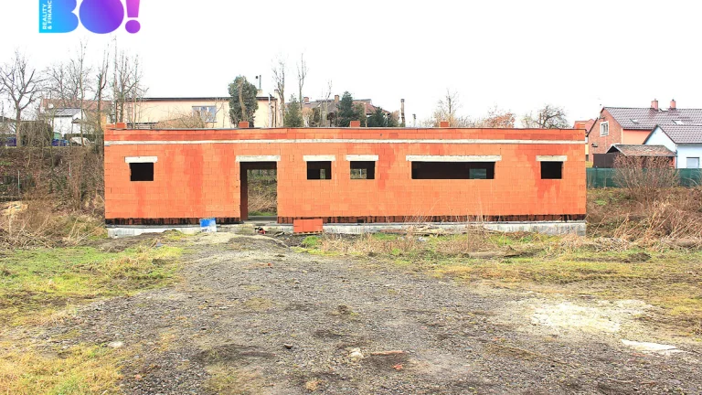 Prodej hrubé stavby rodinného domu 4+kk, pozemek 1 318 m², u