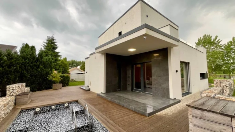 ZNÍŽENÁ CENA LUXUSNÝ RODINNÝ DOM-DOHODA MOŽNÁ