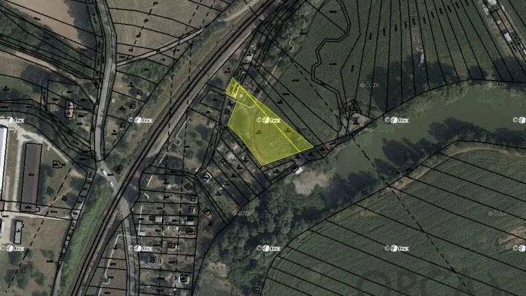 Prodej podílu 795 m2 na pozemcích v k.ú. Napajedla