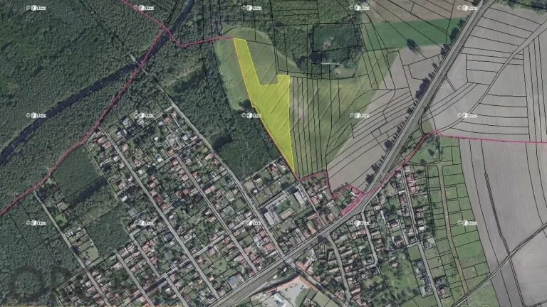 Prodej podílu 3372 m2 na zastavitelném pozemku v k.ú. Sadská