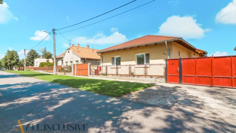 ALL INCLUSIVE | NA PREDAJ 5-IZBOVÝ RD S PRÍSTAVBOU, ŠTVRTOK