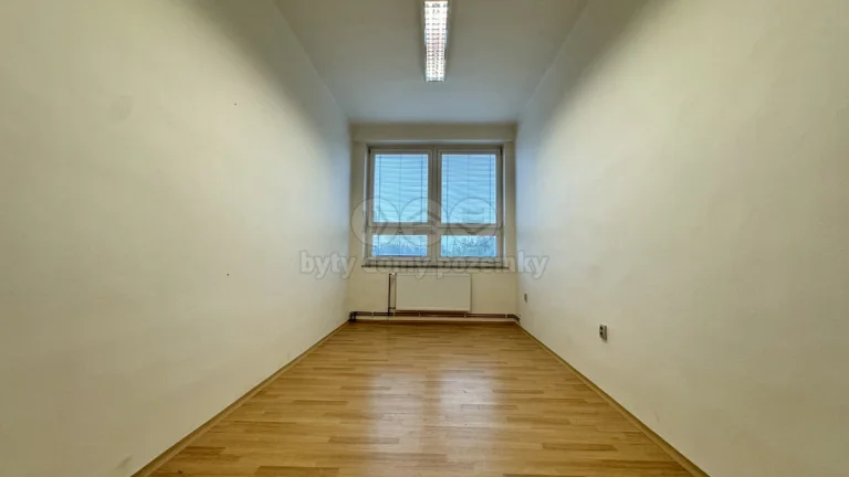 Pronájem kancelářského prostoru, 17 m², České Budějovice