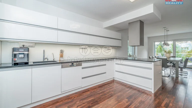 Prodej rodinného domu, 500 m², Olomouc, ul. U Hradiska