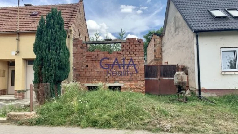 Veselí nad Moravou - Stavební pozemek ve Veselí nad Moravou
