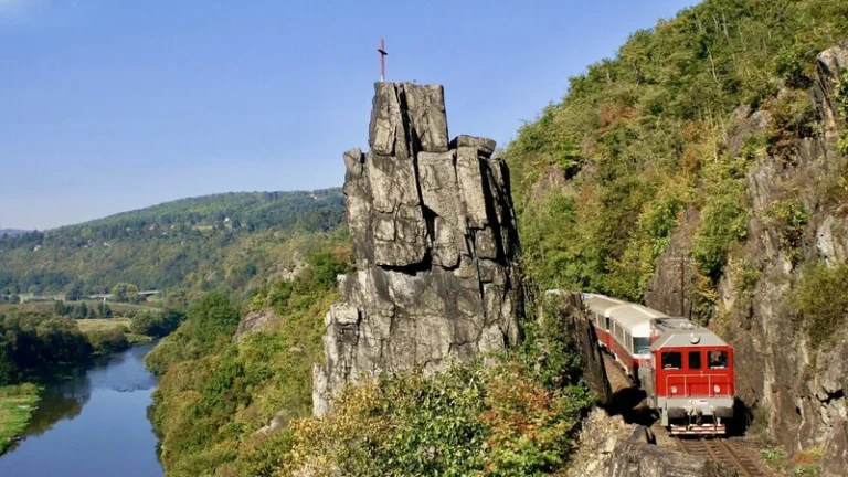 Prodej stavebního pozemku u řeky Sázavy 819m2