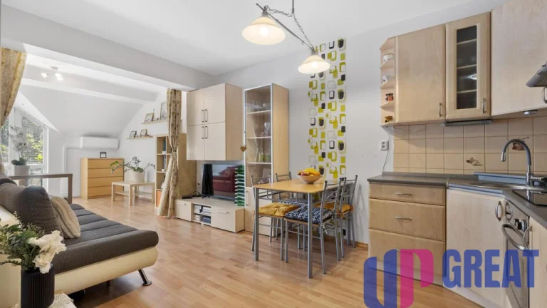 Na predaj veľkometrážny 1,5 izbový byt s balkónom v Šamoríne