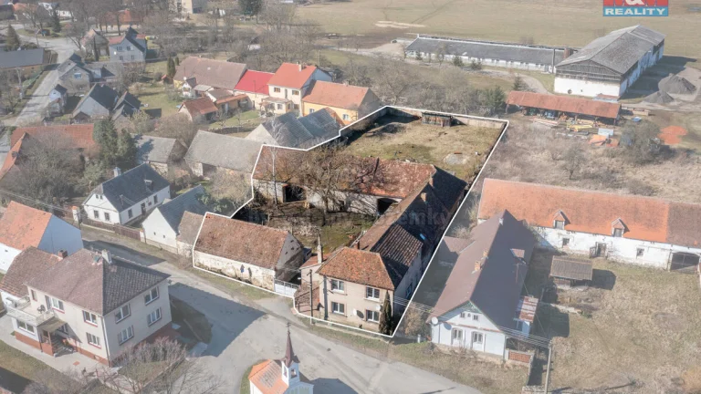 Prodej rodinného domu, 373 m², Lom