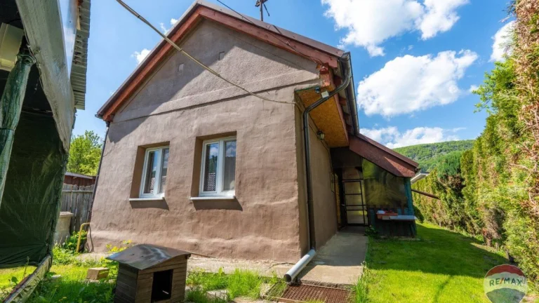 na predaj rodinný dom Omšenie pozemok 531m2