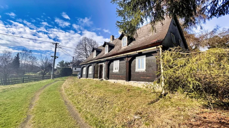 Prodej chalupy na pozemku 2.386 m2, Krásná Lípa, část Vlčí H